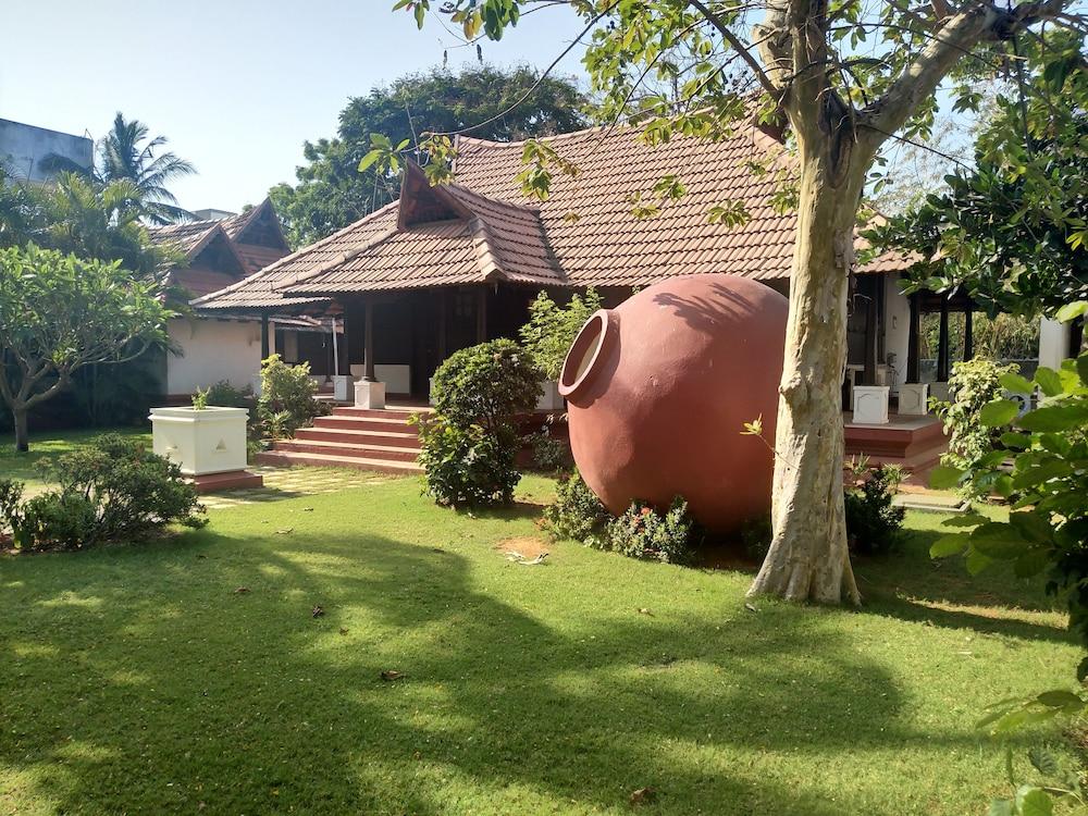 Green Meadows Resort Madrás Exterior foto