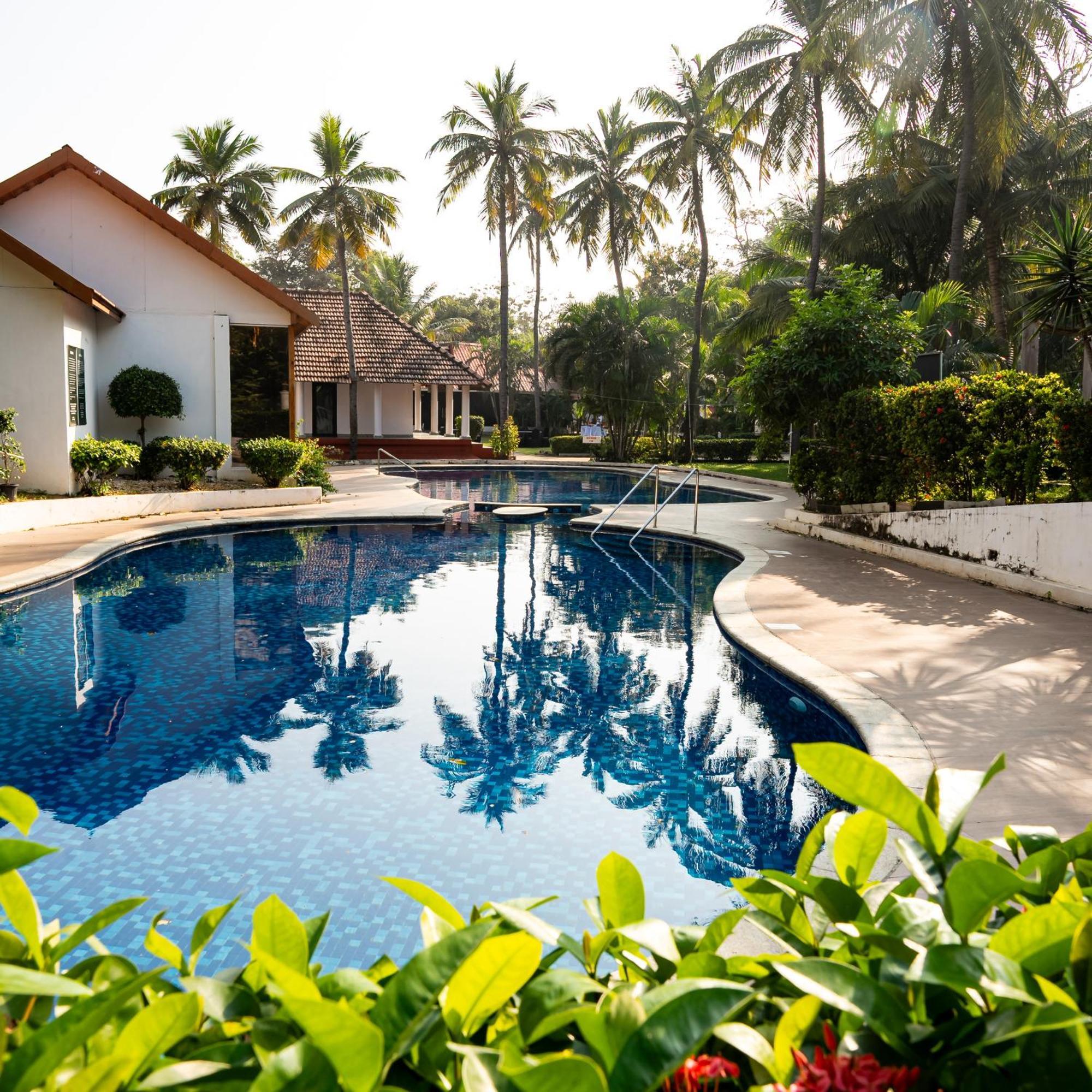 Green Meadows Resort Madrás Exterior foto